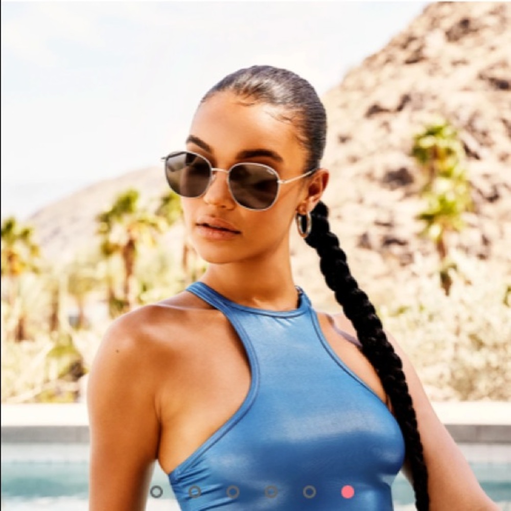 Quay Jezabell Sunglasses